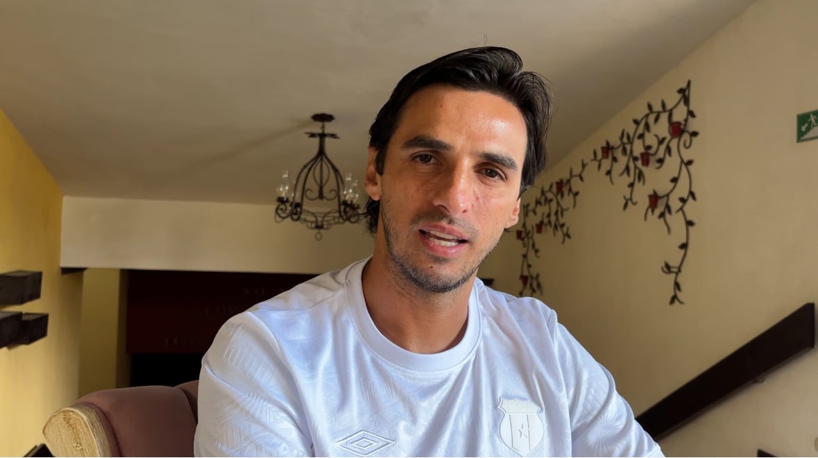 Bryan Ruiz afirma que nunca le ha gustado dejar las cosas a medias y por eso pudo más su compromiso actual con Liga Deportiva Alajuelense.