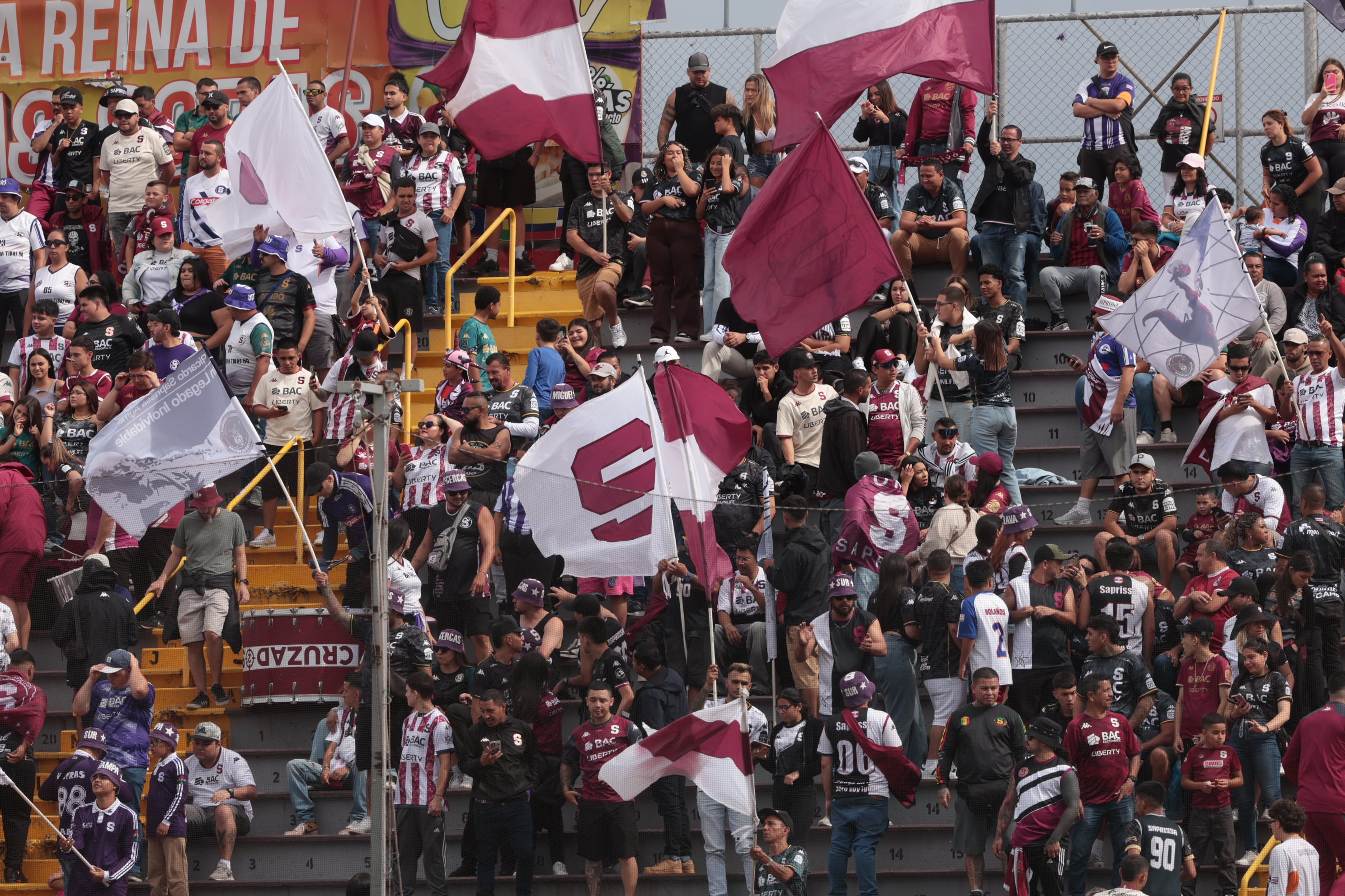 12/04/2026/ juego entere Deportivo Saprissa vs Municipal Liberia por la Liga a Promerica en el estadio Ricardo Saprissa/ foto John Durán