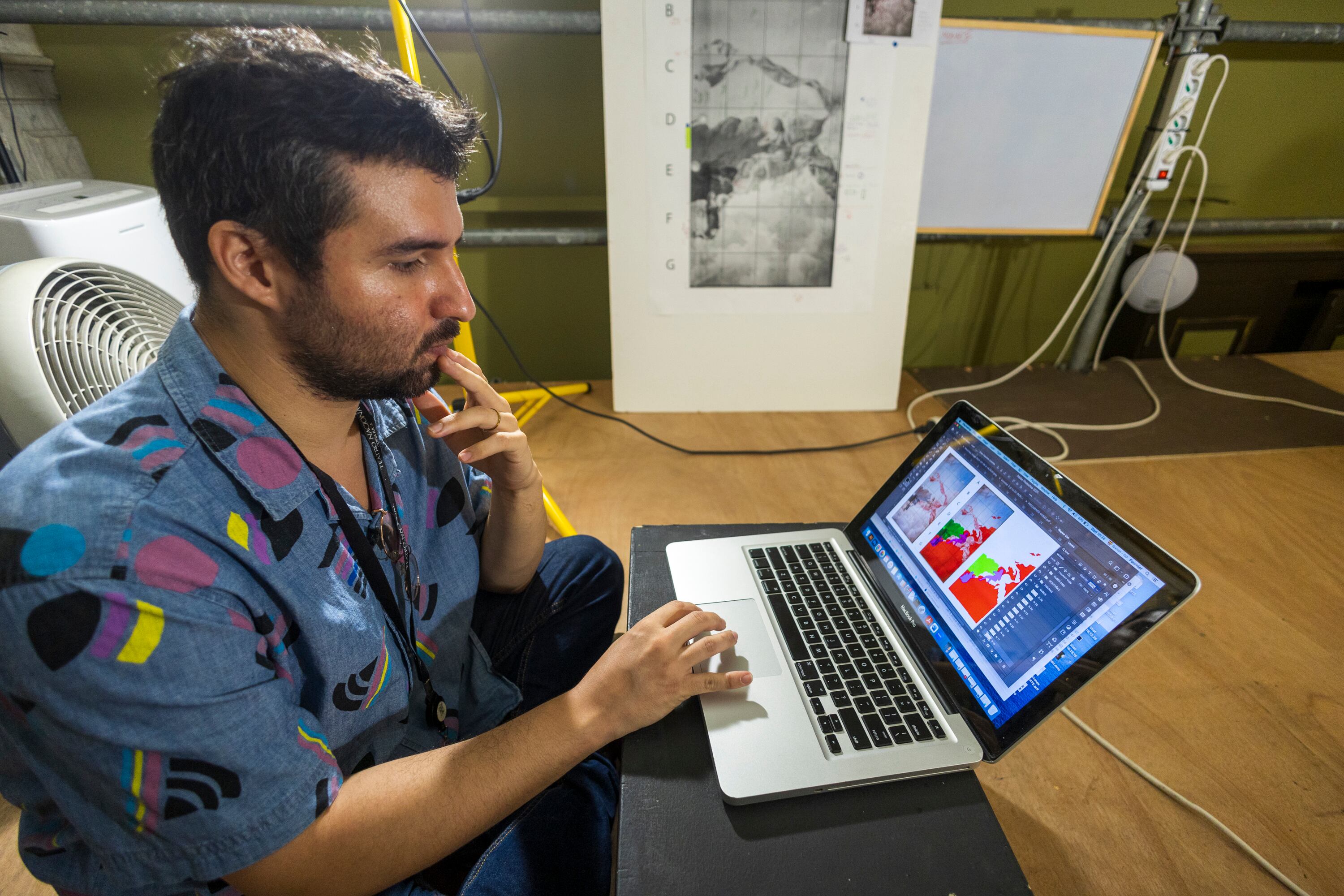 10/07/2024, San José, Teatro Nacional, entrevista con los encargados de la restauración de las obras en el Teatro Nacional, Marcia Fallas, encargada de la restauración, Guillermo Fournier y Kimberly González, restauradores y con la director adel teatro nacional, Karina Salguero.