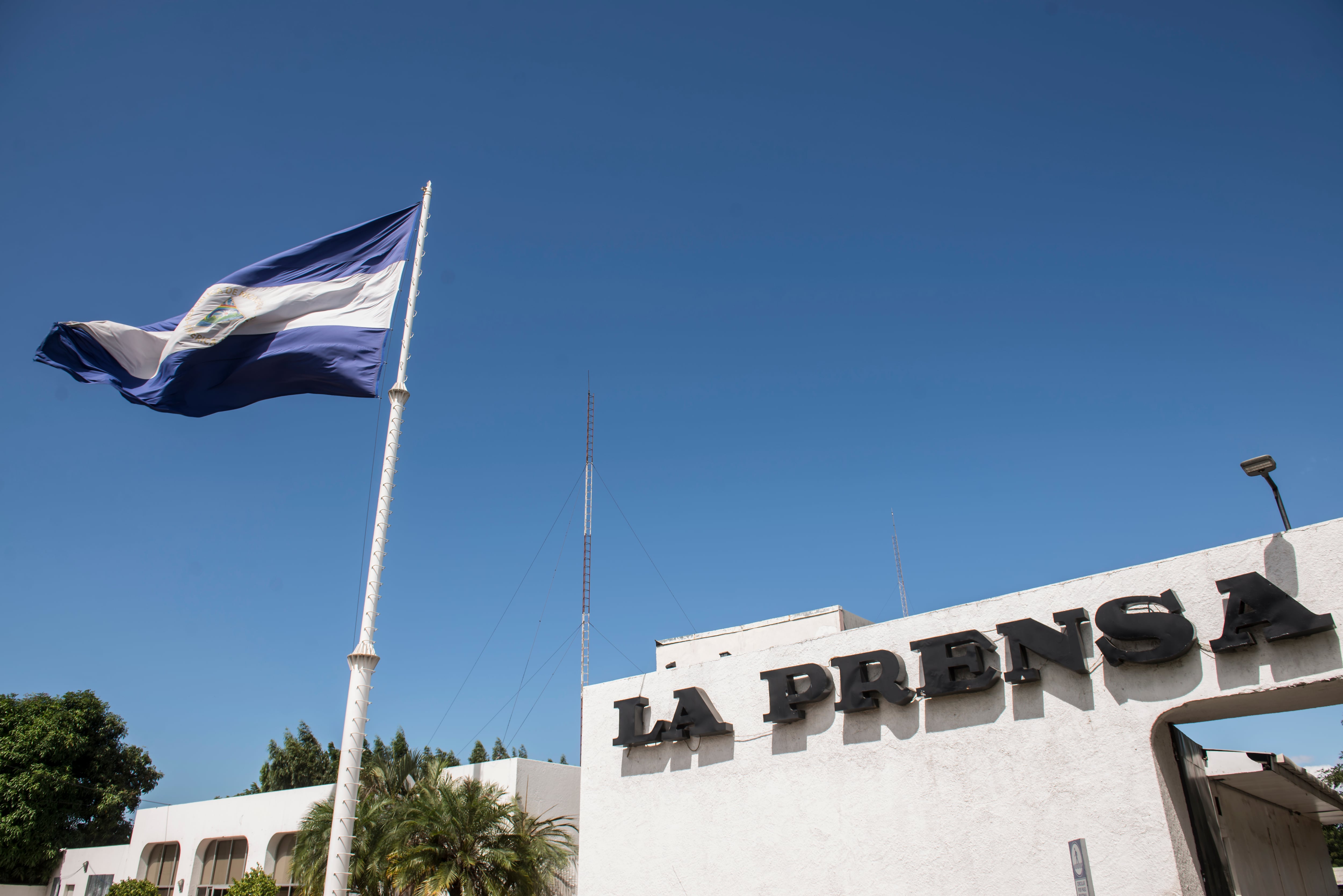 Fachada de La Prensa de Nicaragua, al norte de Managua, antes del secuestro de las instalaciones por parte de la dictadura de Daniel Ortega y Rosario Murillo