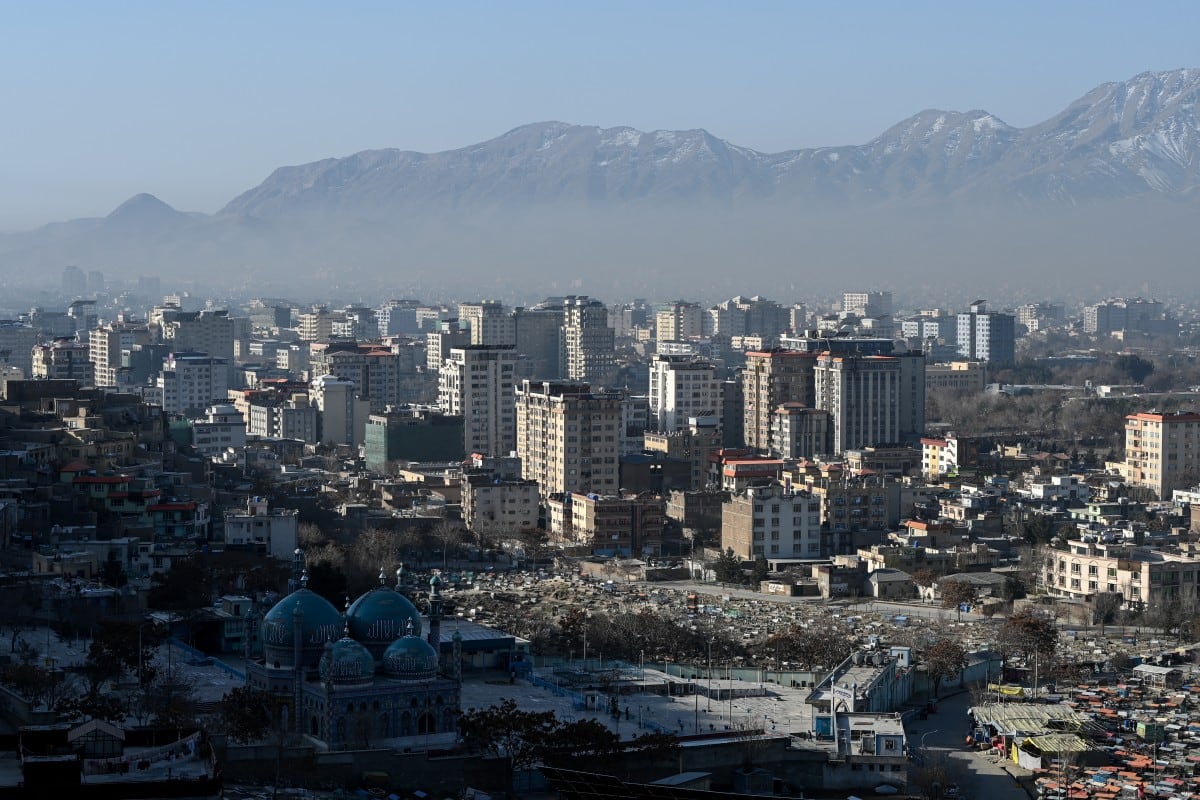 Una vista general muestra un barrio residencial en Kabul, el 27 de febrero de 2026, tras los combates transfronterizos nocturnos entre Afganistán y Pakistán.