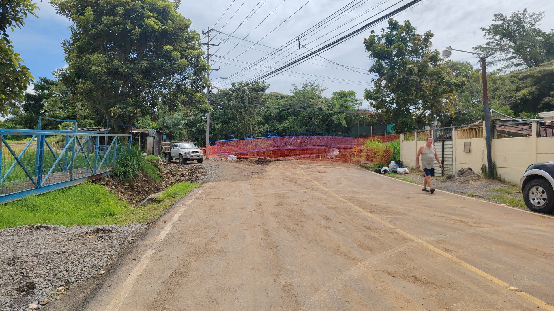 Calle Cóncavas sigue cerrada por trabajos de infraestructura. La vía comunica Cartago con Paraíso y Orosi y estará inhabilitada hasta 2026.