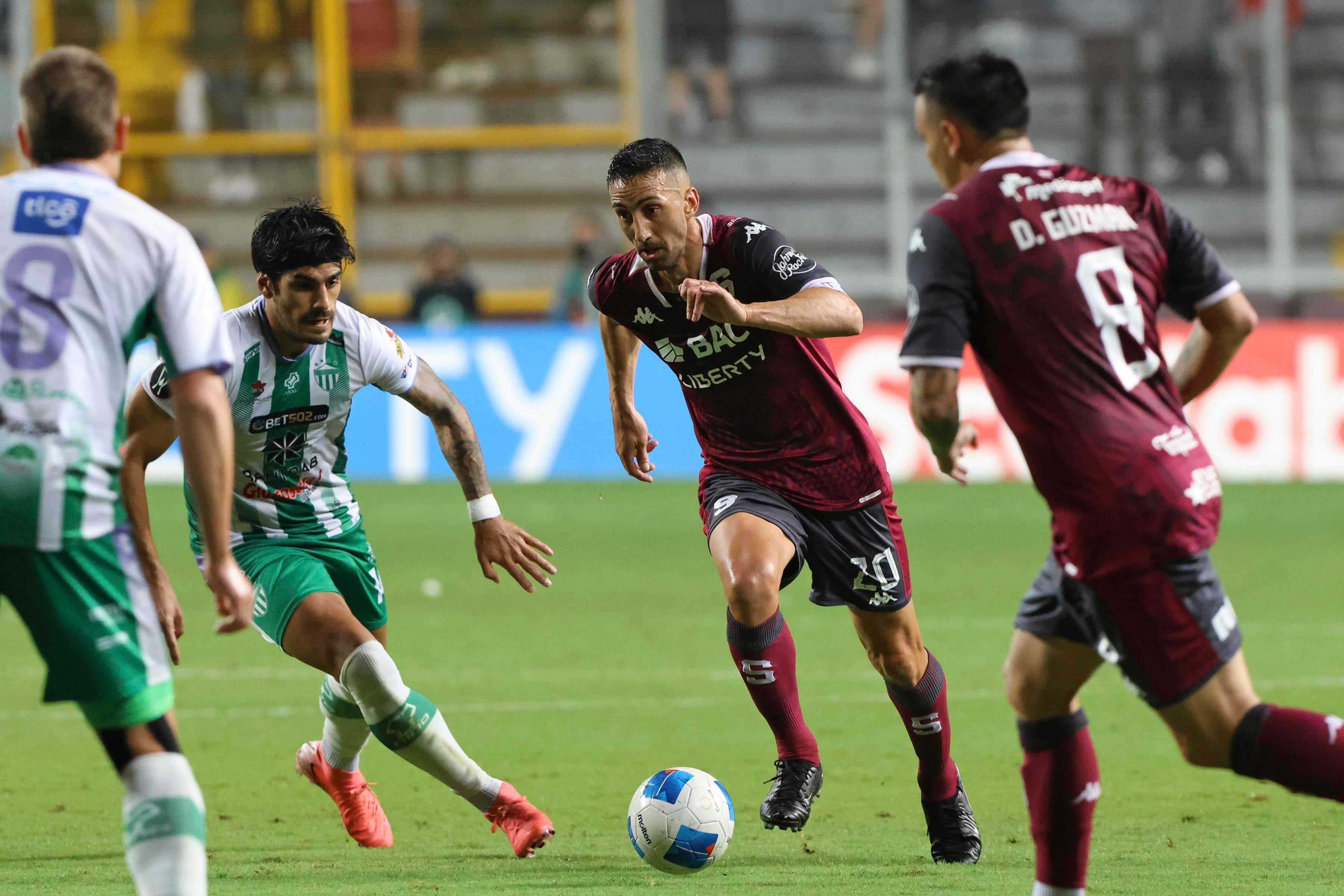 Saprissa vs Antigua