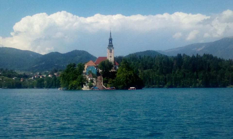 Playas de aguas turquesas, ciudades que impresionan por su belleza, comida sorprendente y paisajes que parecen de cuentos de hadas. ¡Toda Europa es hermosa! Sin embargo, estos son cinco países poco visitados, con tremendos atractivos y donde los costarricenses son tan bienvenidos que solo necesitan su pasaporte vigente.