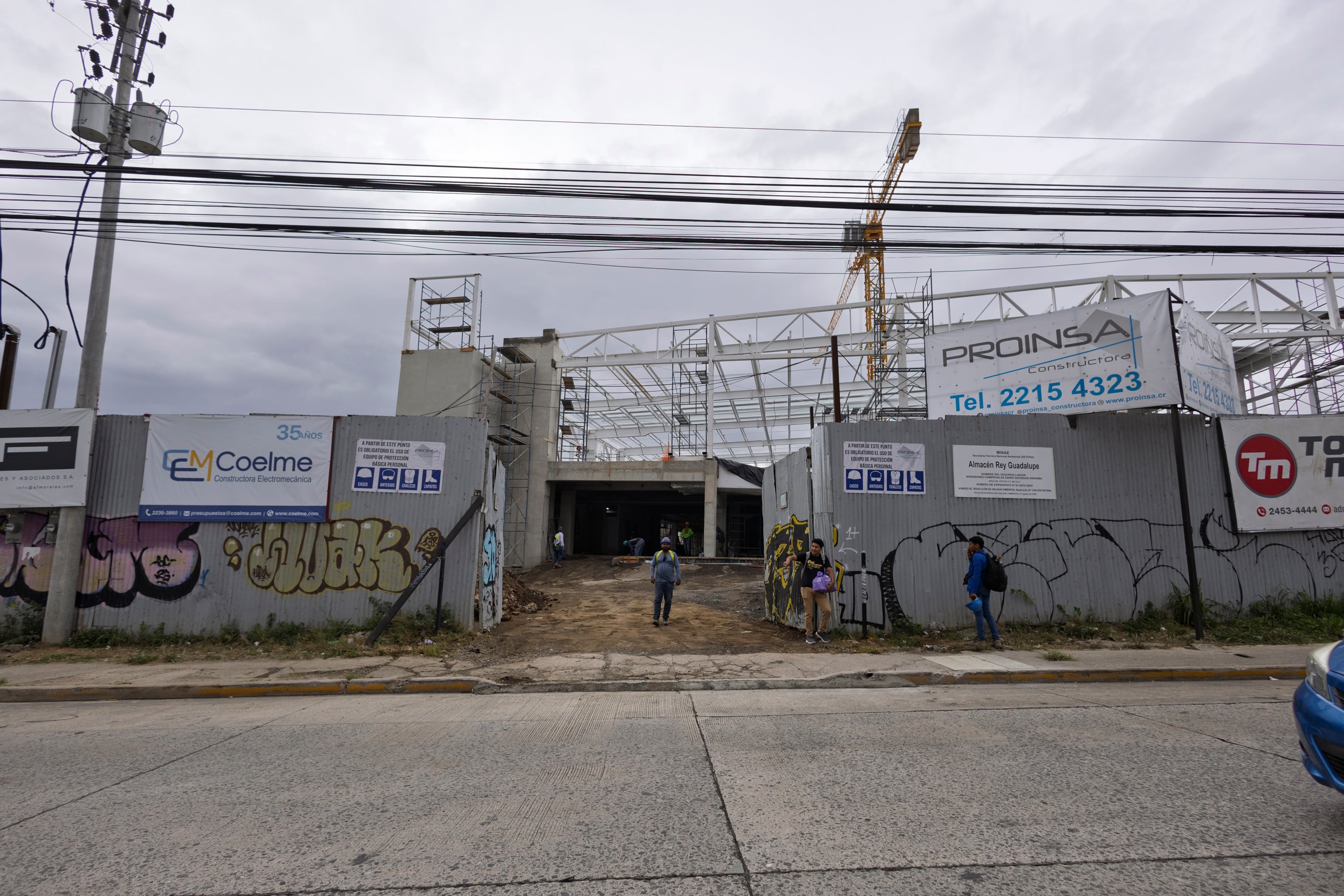 15/05/2026, San José, Goicoechea, construccion del Almacen El Rey en Guadalupe.