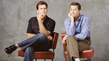 La estrella de ‘Two and a Half Men’ dice que recibió solo un tercio del salario de Charlie Sheen y compara a excolega con dictador norcoreano: ‘Tenían miedo de él’