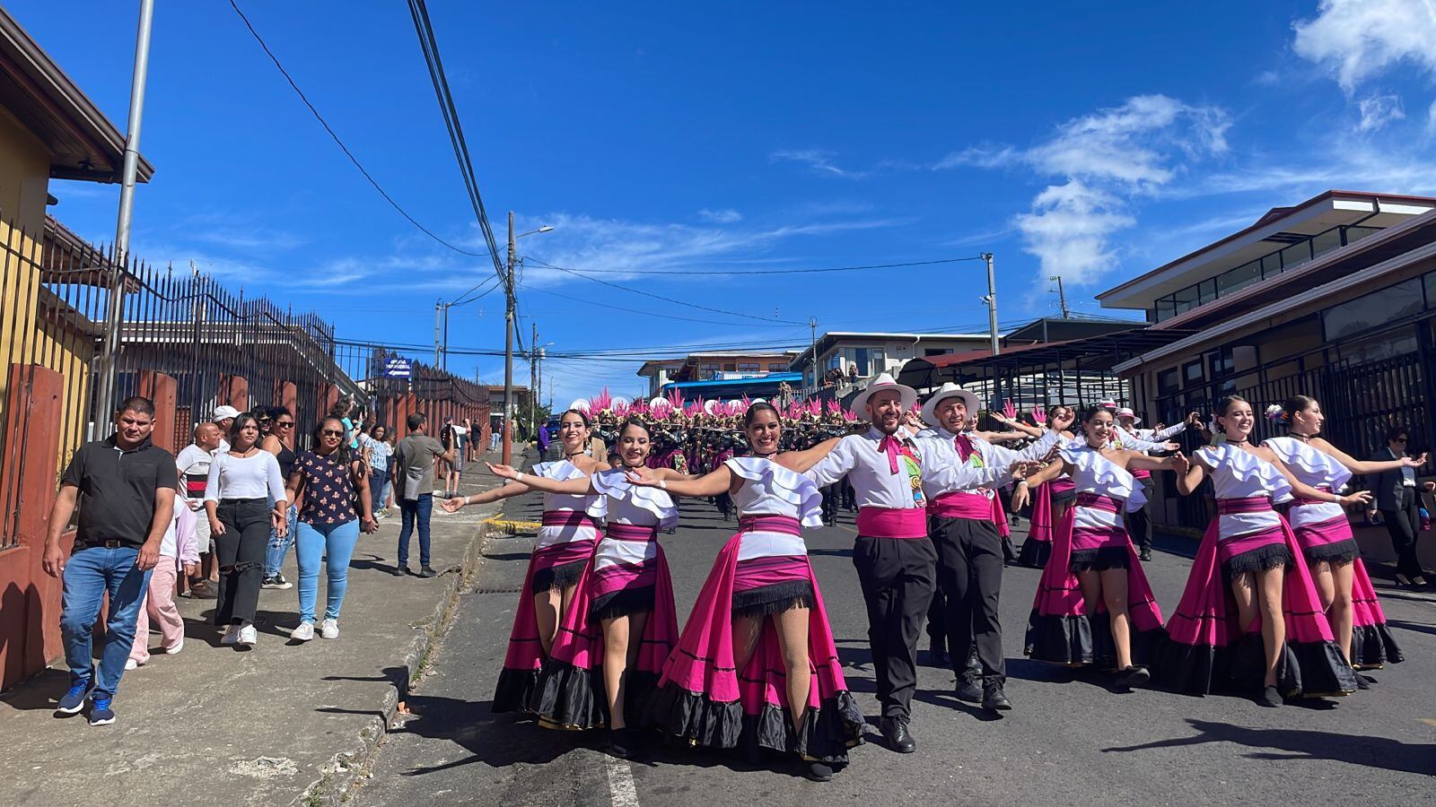 La Banda Municipal de Zarcero recibió un reconocimiento en su pueblo.