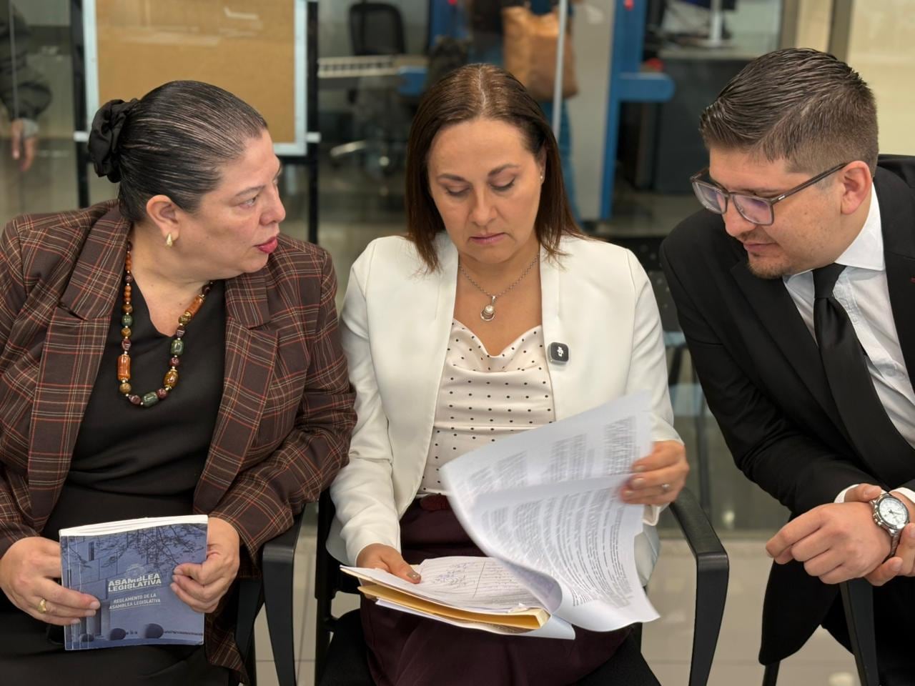 Ángela Aguilar, Diana Murillo, Salvador Padilla PLN
