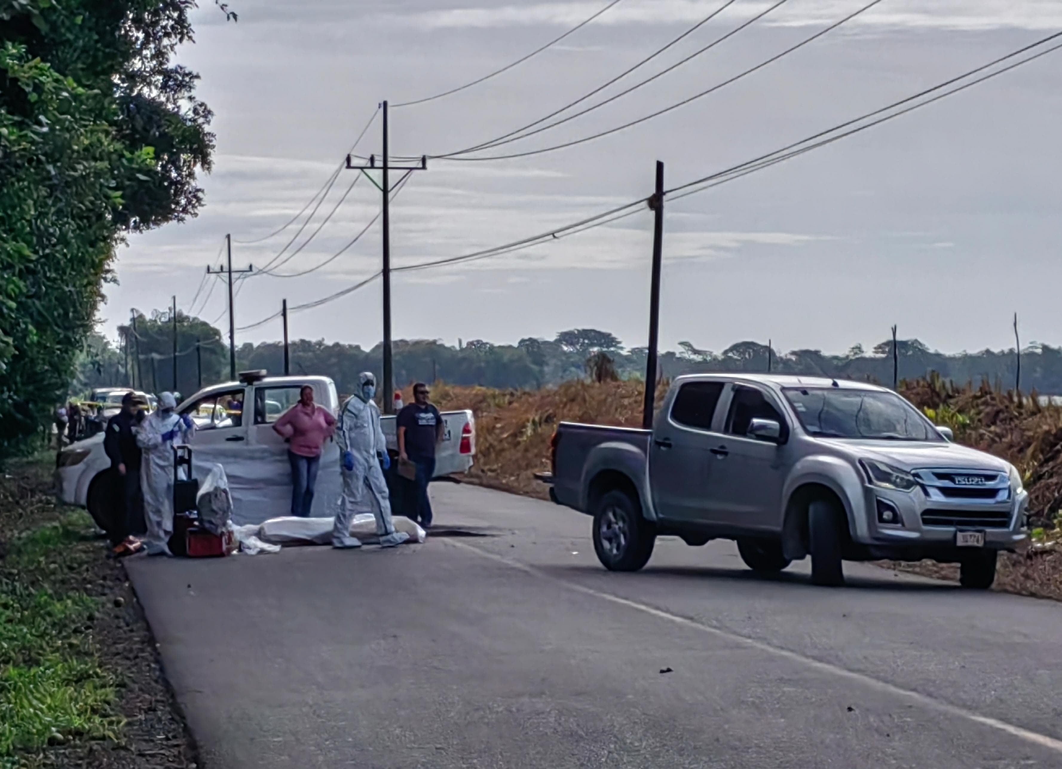 Hombre de apellidos López Pérez, de 40 años, apareció sin vida, la mañana de este Viernes Santo, en una solitaria calle en Guápiles.