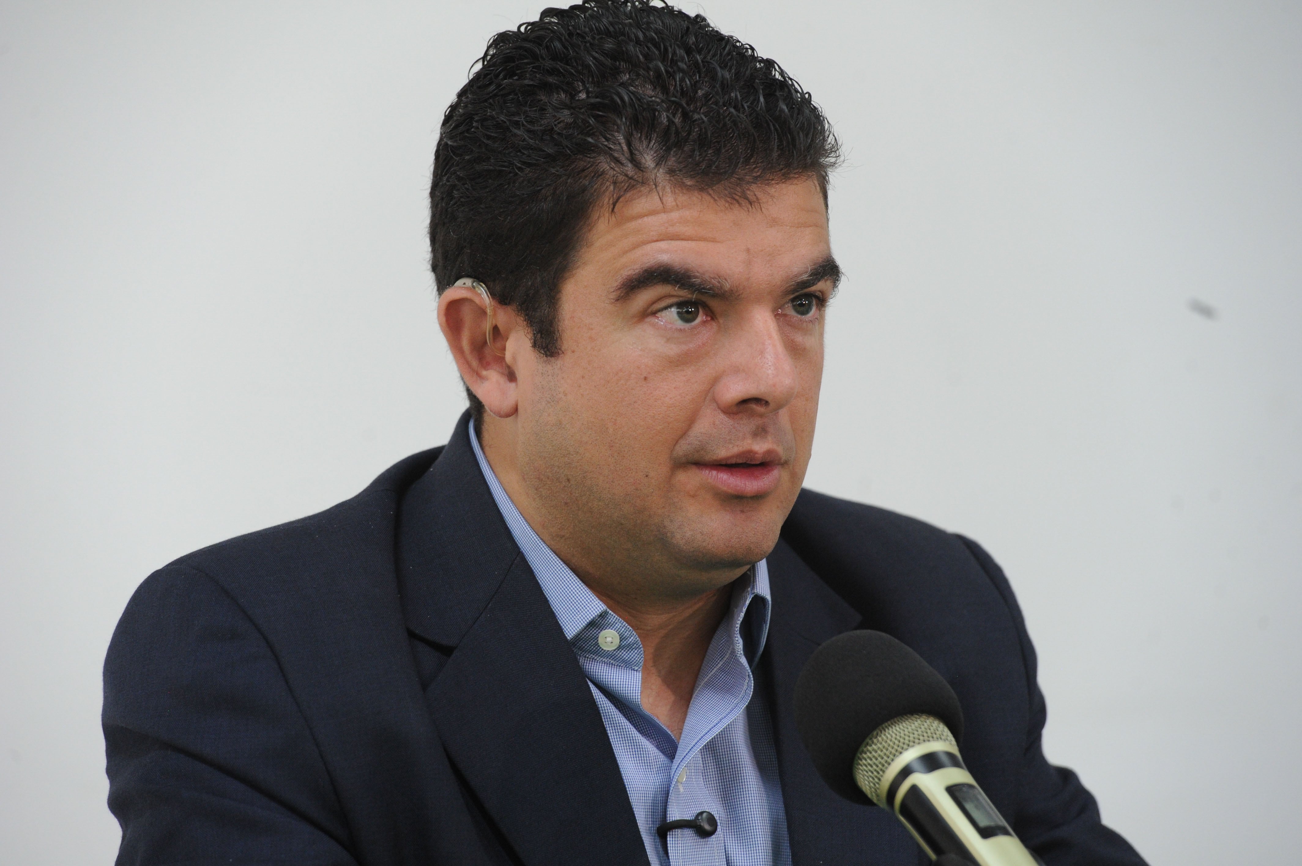 Conferencia de prensa, Álvaro Ramos Chaves.