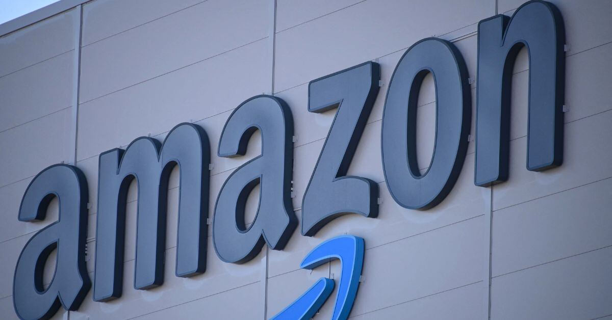En la imagen una fachada de Amazon