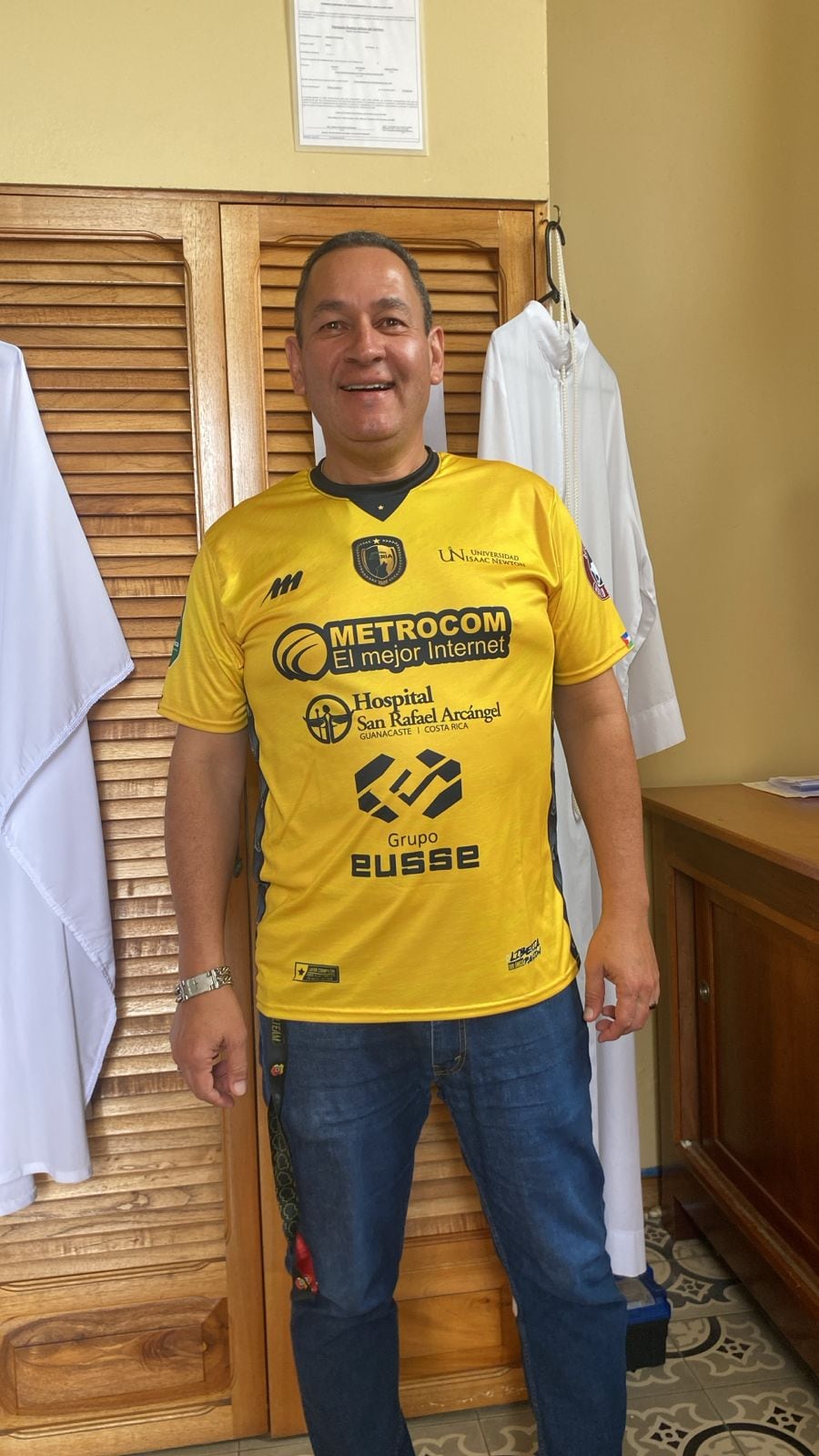 El padre Sejo apoya a Liberia