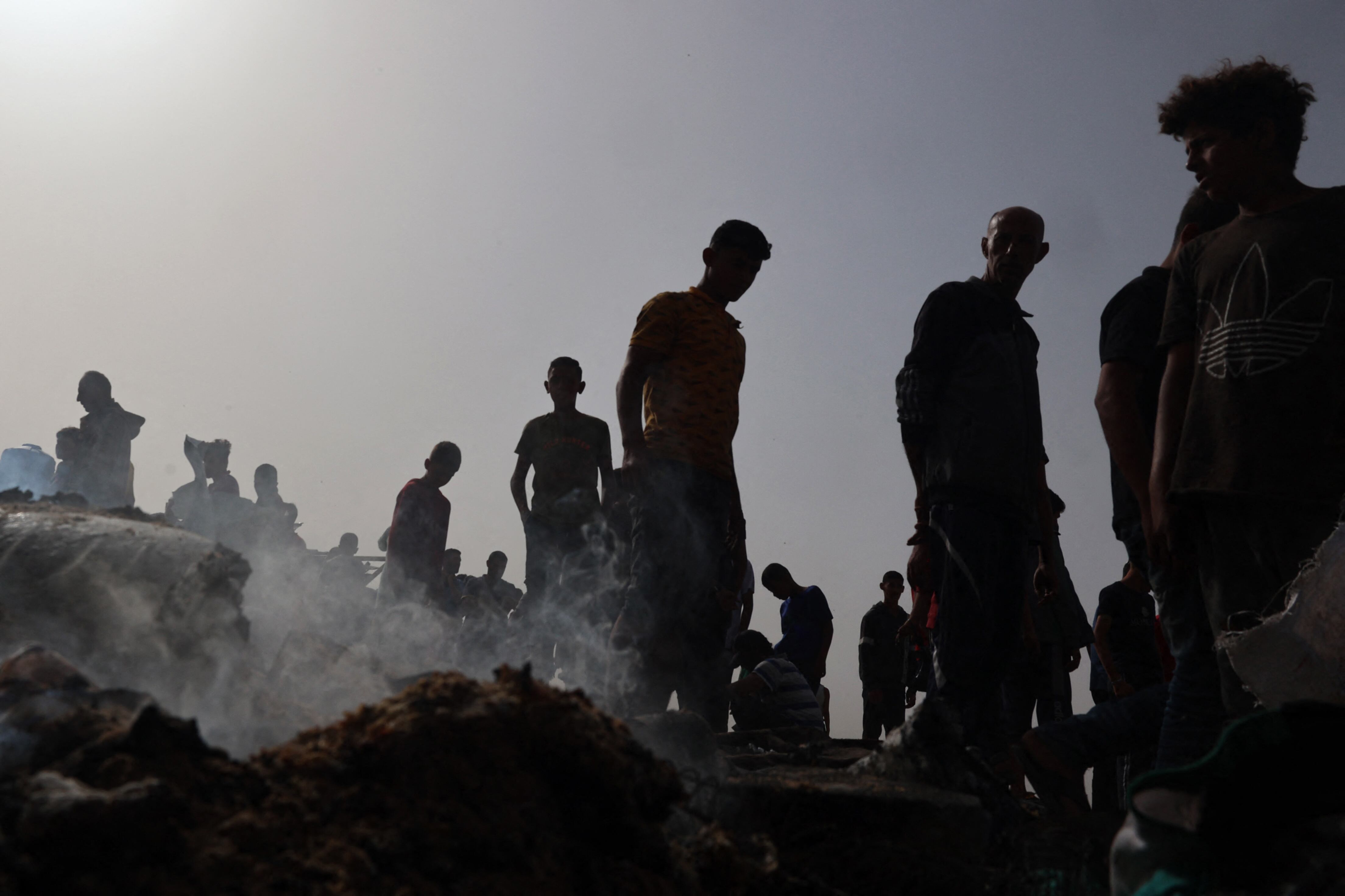 El bombardeo se produjo en el marco de una ofensiva israelí contra Hamás, iniciada después de un ataque de comandos islamistas el 7 de octubre en suelo israelí, que dejó más de 1.170 muertos y 252 secuestrados.