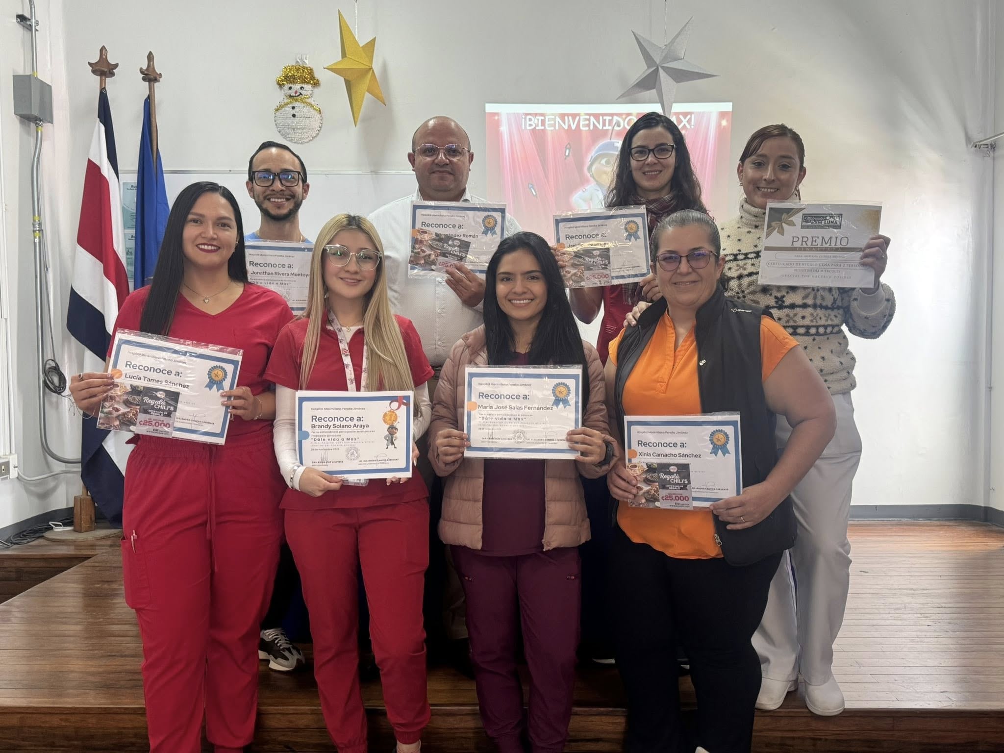 Mascota Hospital Max Peralta