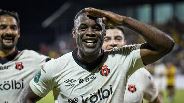 Alajuelense está en semifinales de la mano de un inspirado Joel Campbell