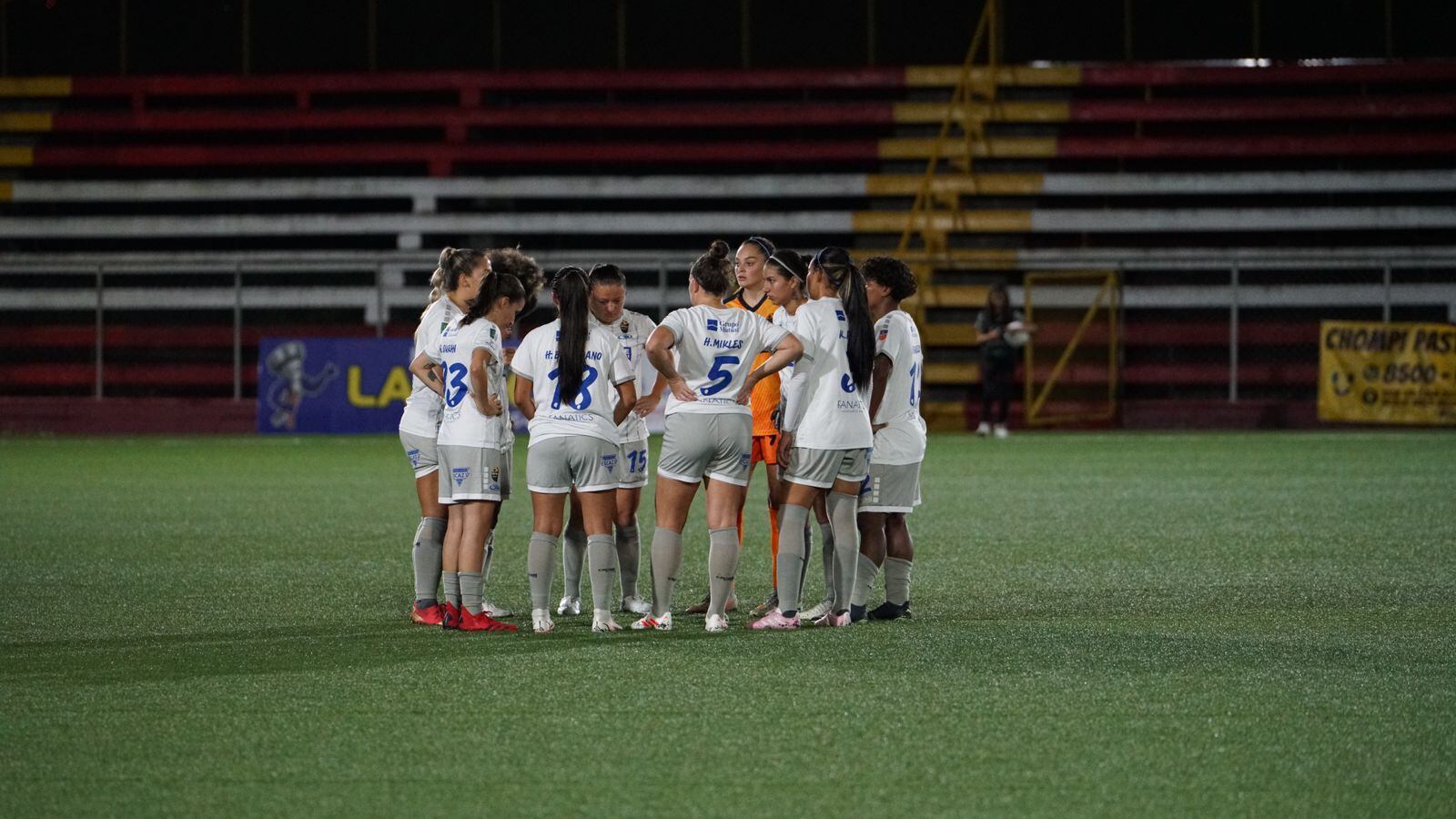 Dimas Escazú es uno de los equipos que podría contemplar la opción de retirarse tras una decisión abrupta de cobro de planillas por la CCSS. (Dimas Escazú)