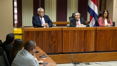 Exescolta de Gerald Campos absuelto por cobro de horas extra y falsedad ideológica