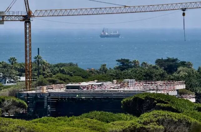 La mansión de Cristiano Ronaldo en Cascais tendrá una piscina de vidrio y una suite de 300 m².