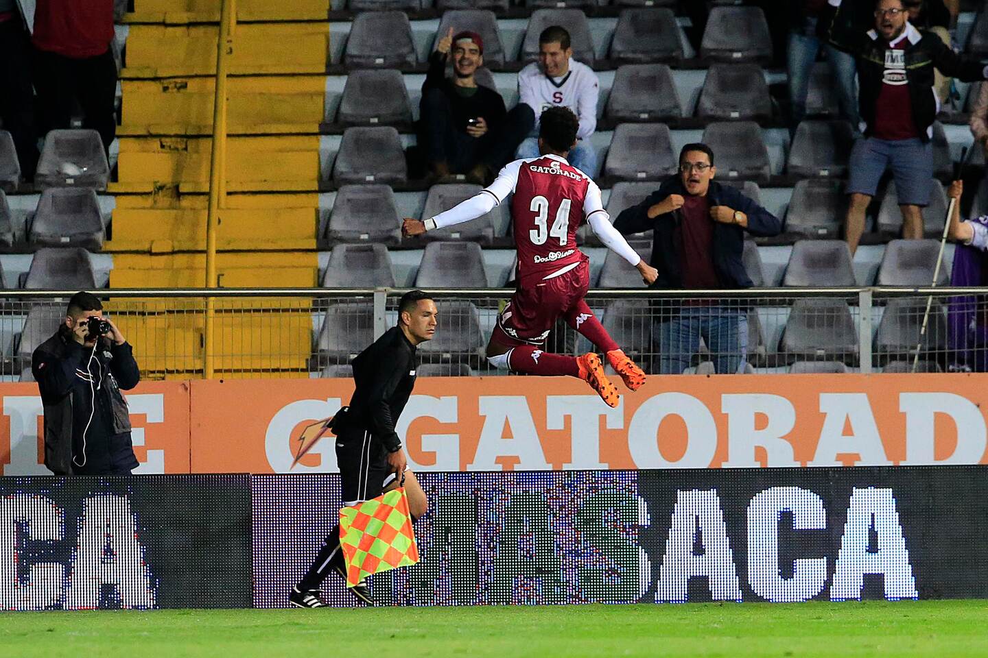 Orlando Sinclair anotó en su debut con los morados en 2018. Fotografía: Rafael Pacheco