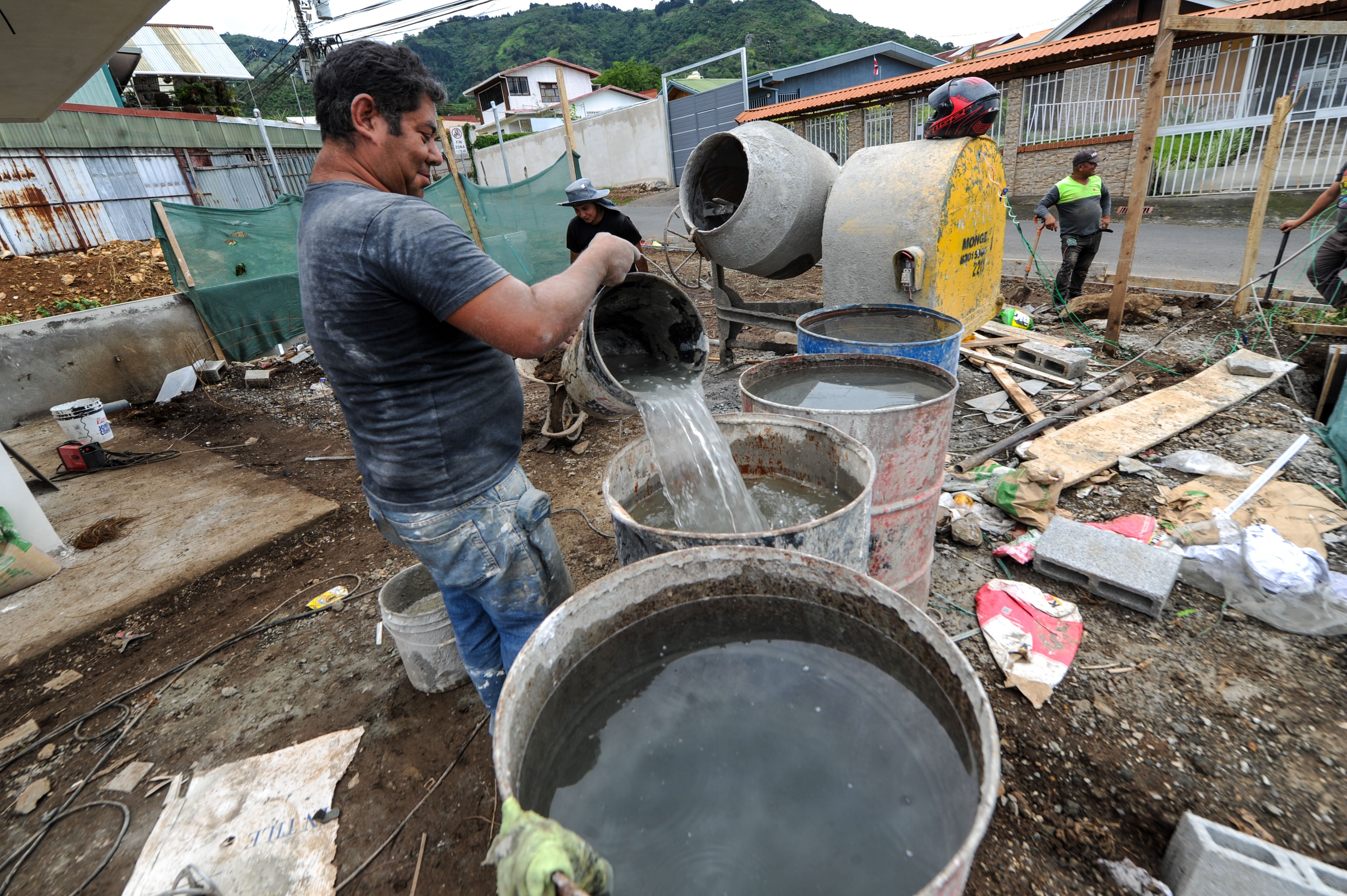 17/08/2026, San José, Aserrí, Salitrillos, recorrido por varios lugares donde se evidencia la falta de agua
