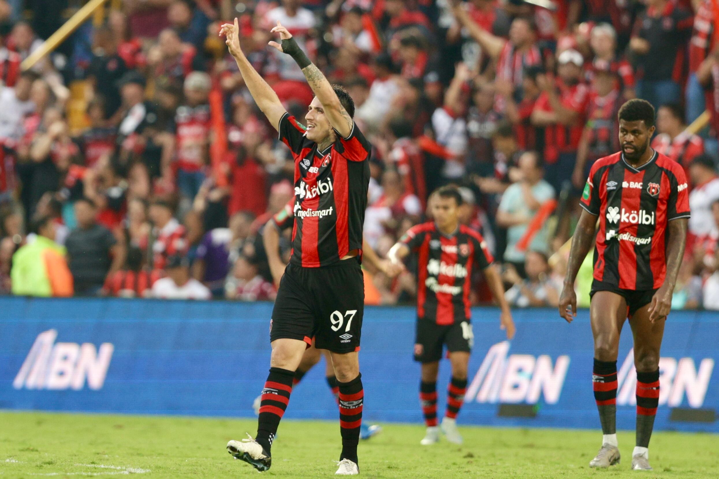 01/09/2024, Alajuela, Estadio Alejandro Morera Soto, partido de la jornada 8 del torneo de clausura 2024 entre la Liga Deportiva Alajuelense y el Deportivo Saprissa.