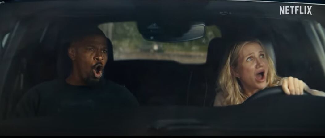 De vuelta a la acción marca el regreso de Cameron Diaz al cine después de diez años de ausencia y de Jamie Foxx tras superar un accidente cerebrovascular. Imagen: Captura de pantalla