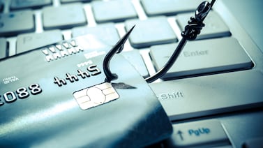 Ciberdelincuentes usan mensajes de texto para clonar tarjetas: ¿cómo evitar una estafa?