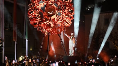 Valentino Rossi de chofer y Mariah Carey cantando en italiano: Así fue la mágica apertura de los Juegos de Invierno