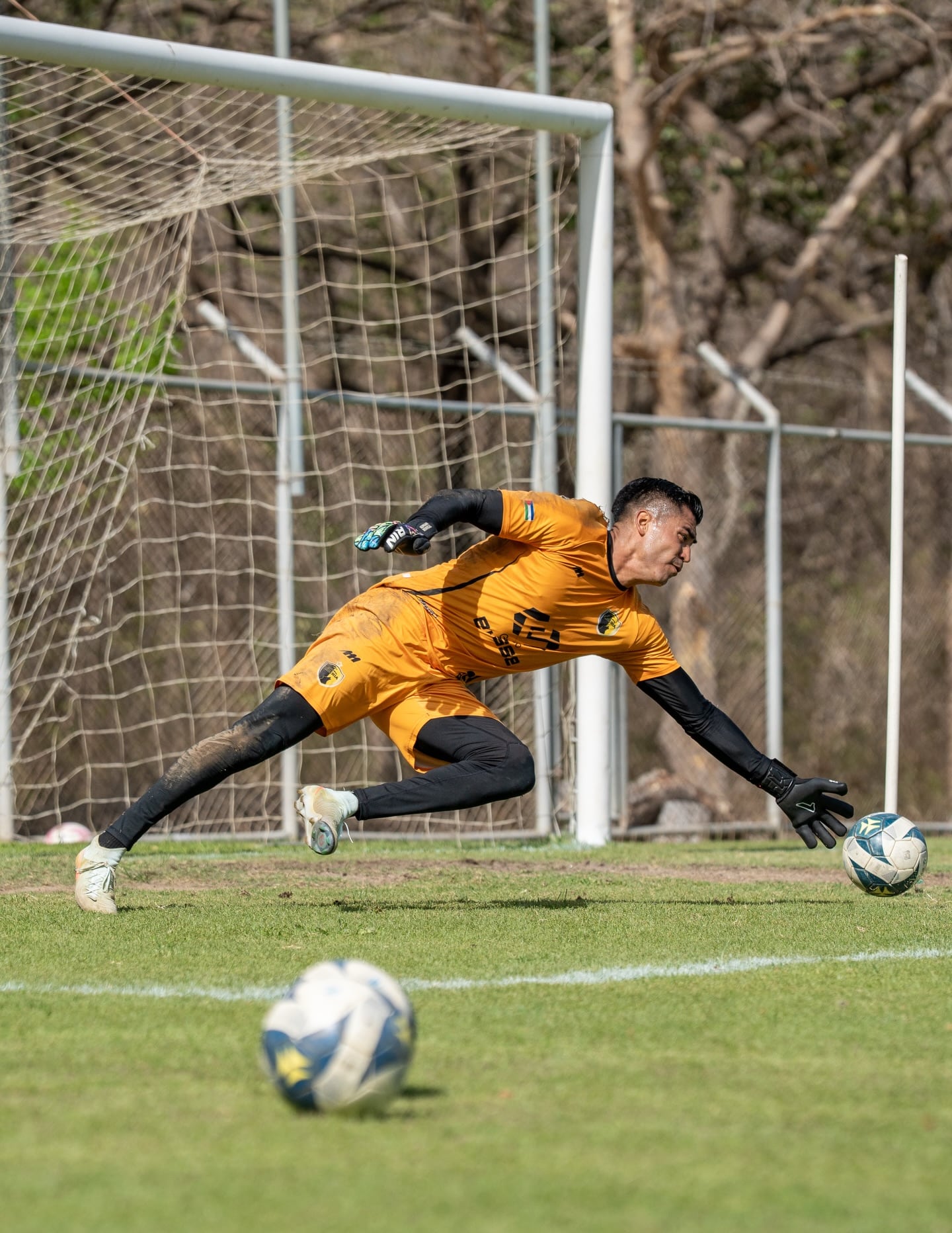 Antonny Monreal, portero de Liberia, en una práctica este jueves.