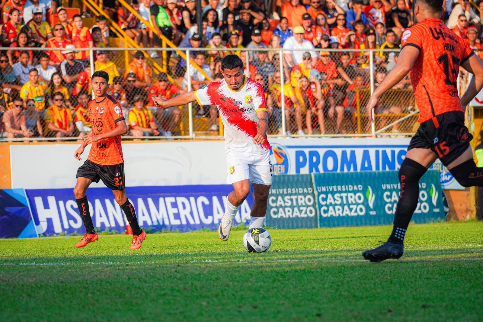 Randy Vega, jugador del Herediano, familia