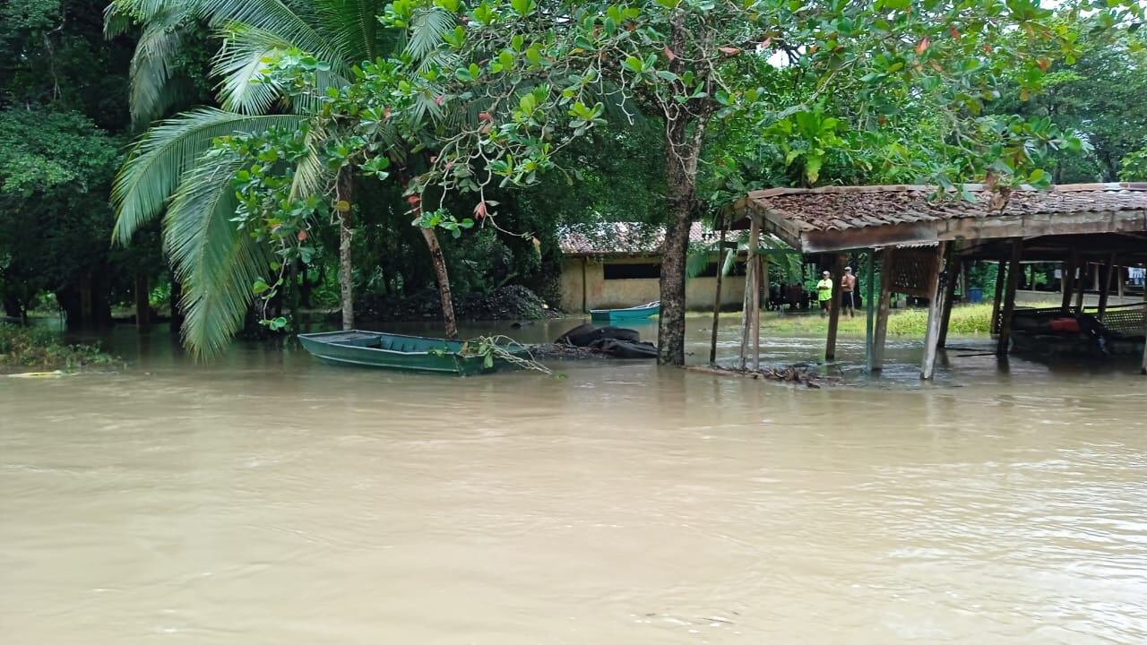 Pacuare de Matina, fue una de las regiones donde más llovió el sábado. El frente frío ya va perdiendo fuerza. Foto: Cortesía MSP.