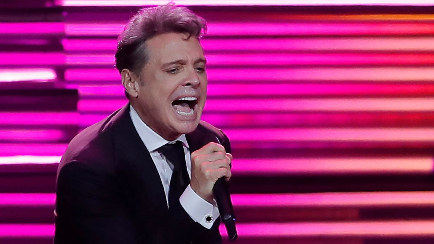 Luis Miguel enfrenta una polémica con extrabajadora: mujer busca cobrar una liquidación tras 25 años de trabajo