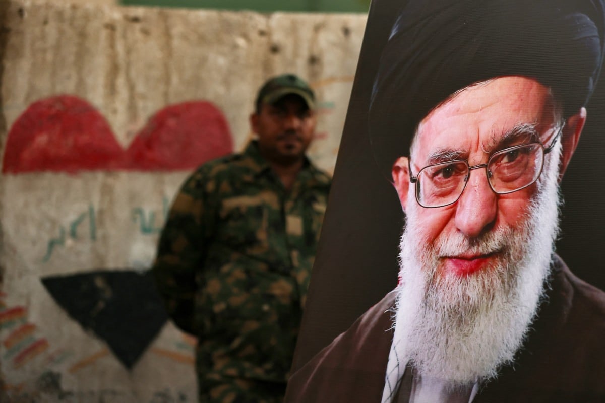 Irán continúa con las conmemoraciones del funeral del ayatolá Alí Jamenei, que ya llegaron a Irak, como se aprecia en la foto.