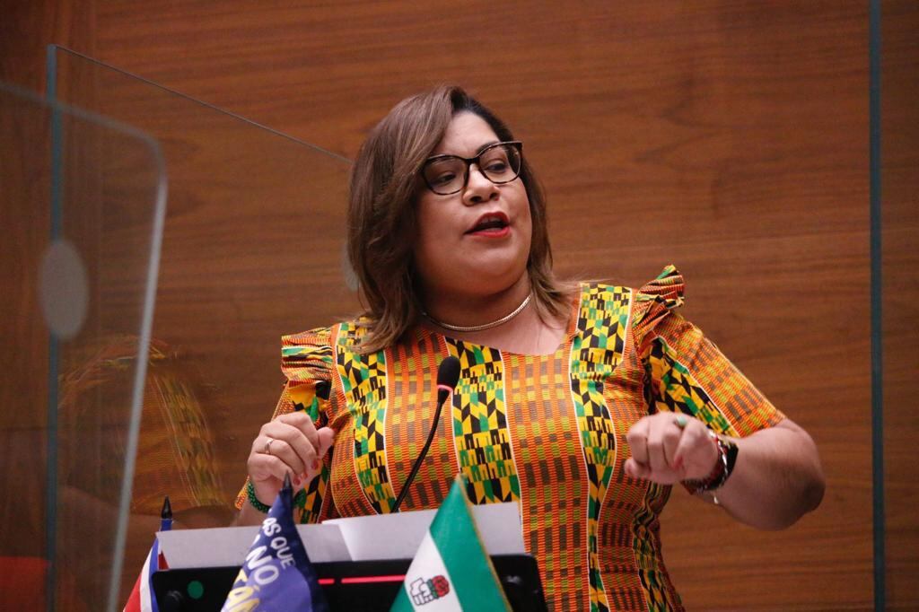 Katherine Moreira PLN