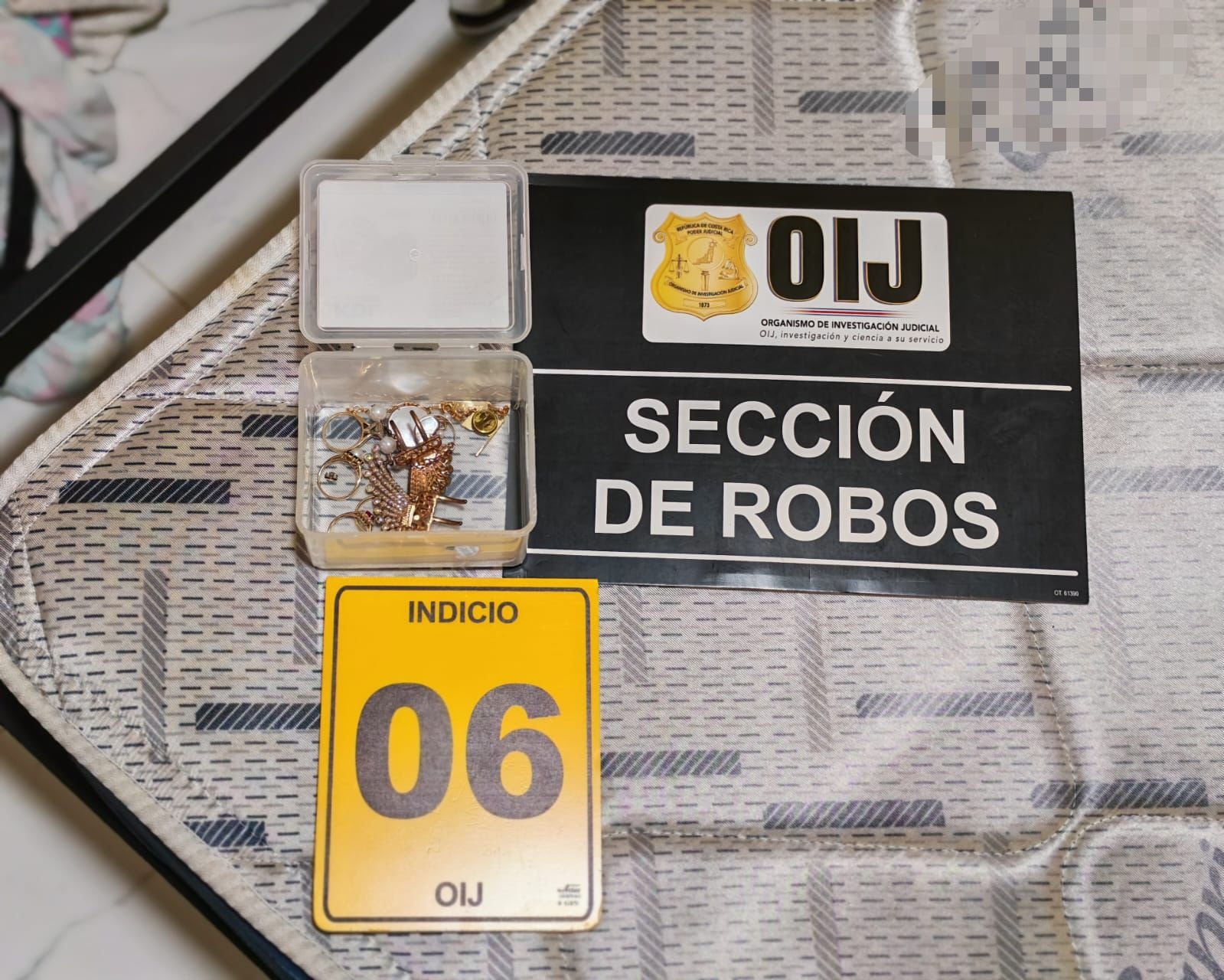 Falsa llamada sobre un embargo termina en estafa de ¢50 millones en Santa Ana; OIJ detiene a sospechosa