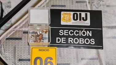 Falsa llamada sobre un embargo termina en estafa de ¢50 millones en Santa Ana; OIJ detiene a sospechosa