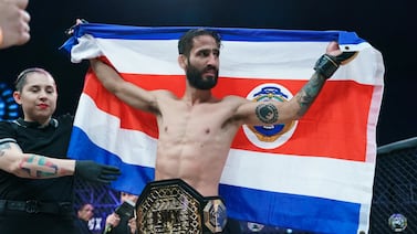 ¡Orgullo tico! Jorge Calvo da cátedra en México al defender título mundial en artes marciales mixtas