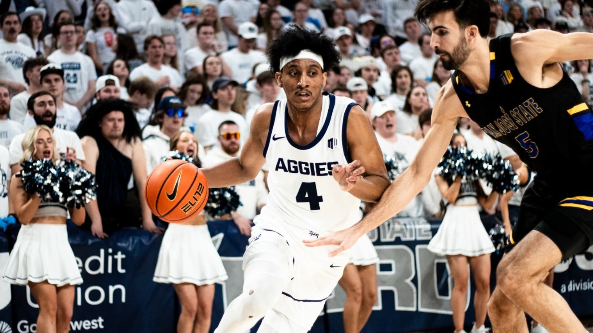 Ian Martínez
Jugador de Baloncesto
Aggies de la Universidad Estatal de Utah
4 de junio del 2025
Fotografías: Aggies State, Utah