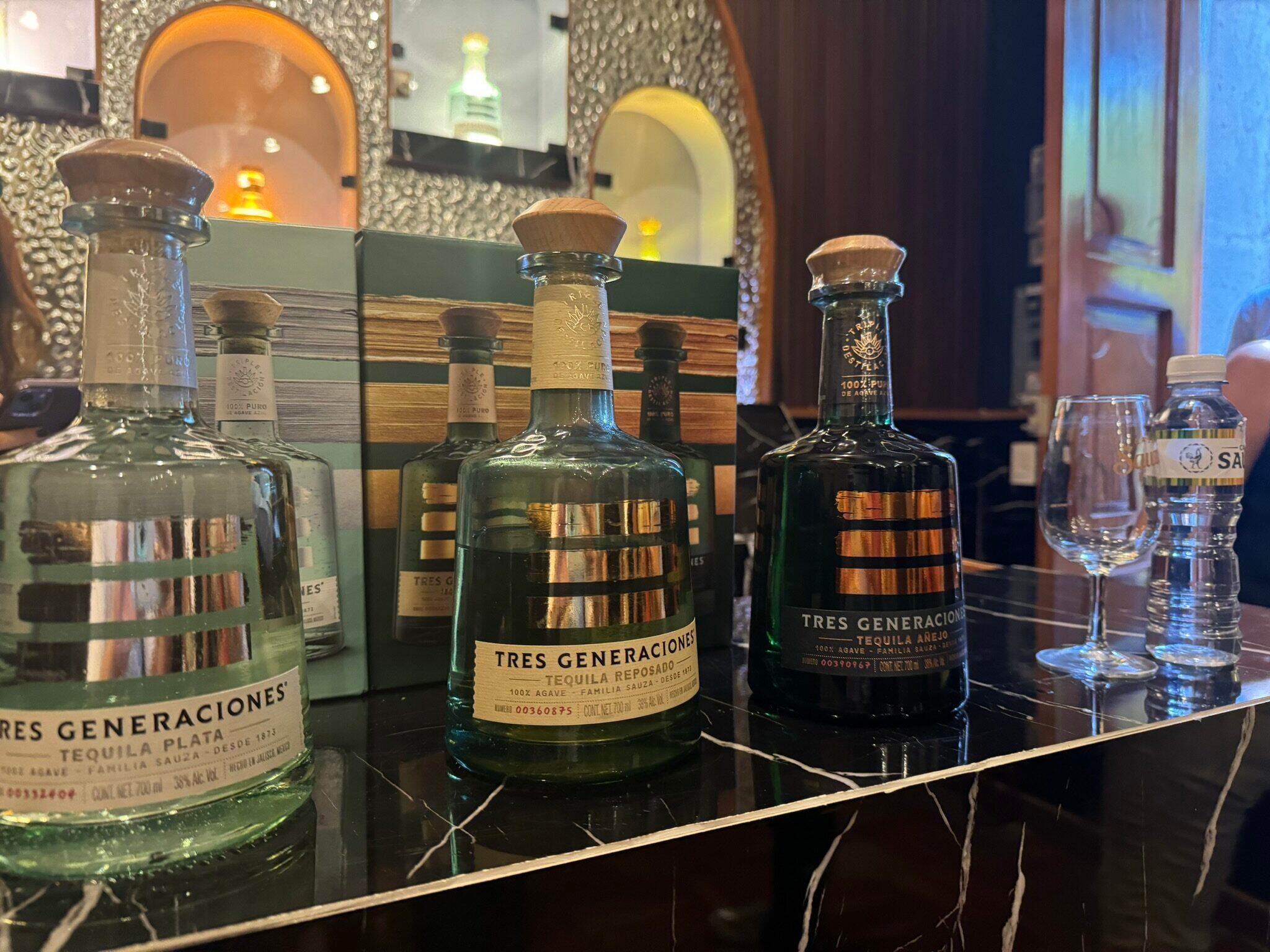 Planta con pinta de peligrosa es la minita de oro del tequila mexicano.