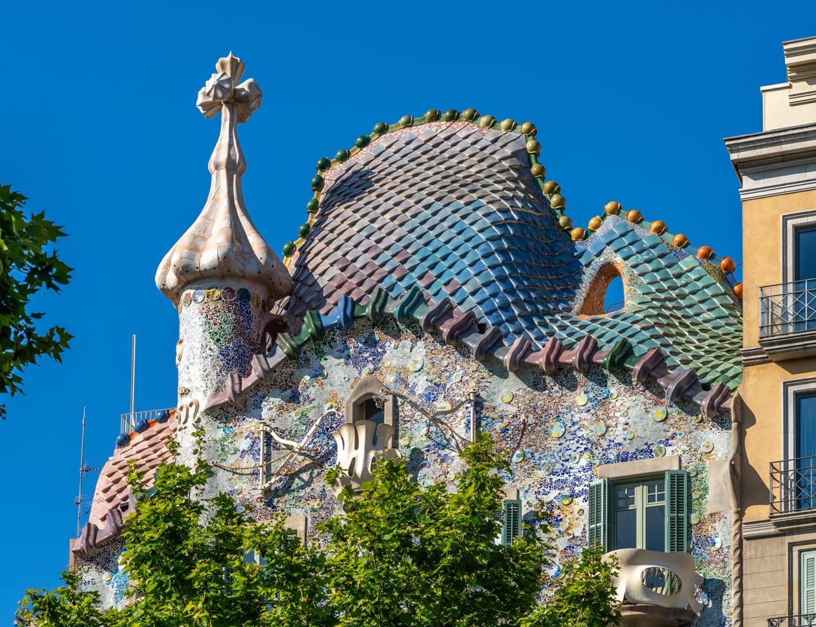 Fachada de la Casa Batlló en Barcelona, creada por Antoni Gaudí.