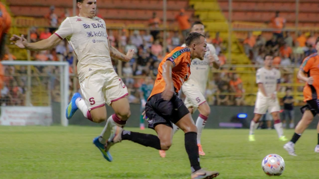 Puntaenas recibio a Saprissa y perdio 0-2
