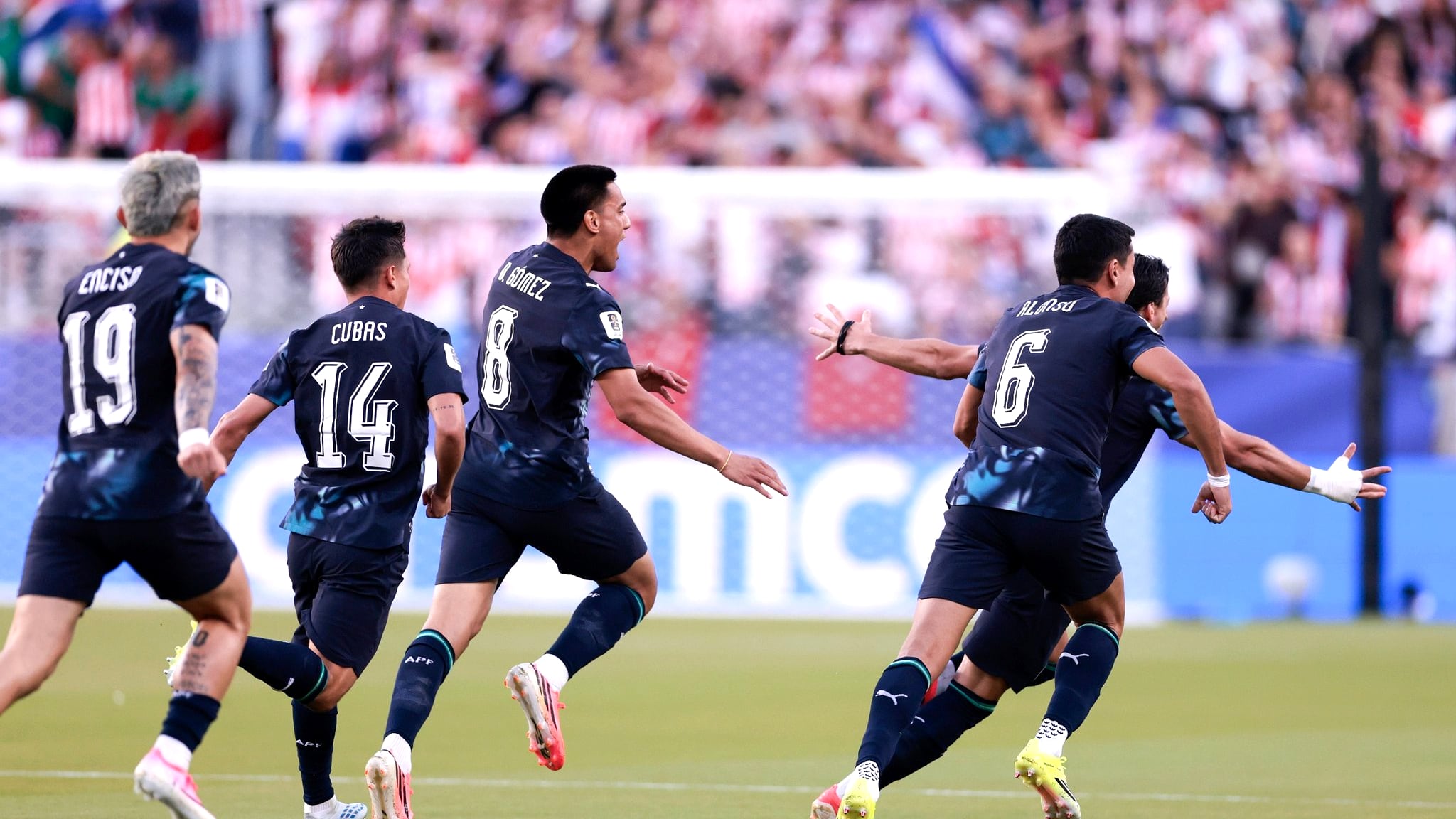 Paraguay derroto 1-0 a Turquia y tiene esperanzas de clasificar