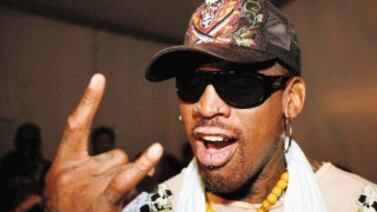 Dennis Rodman subasta cena con él para apoyar protesta racial