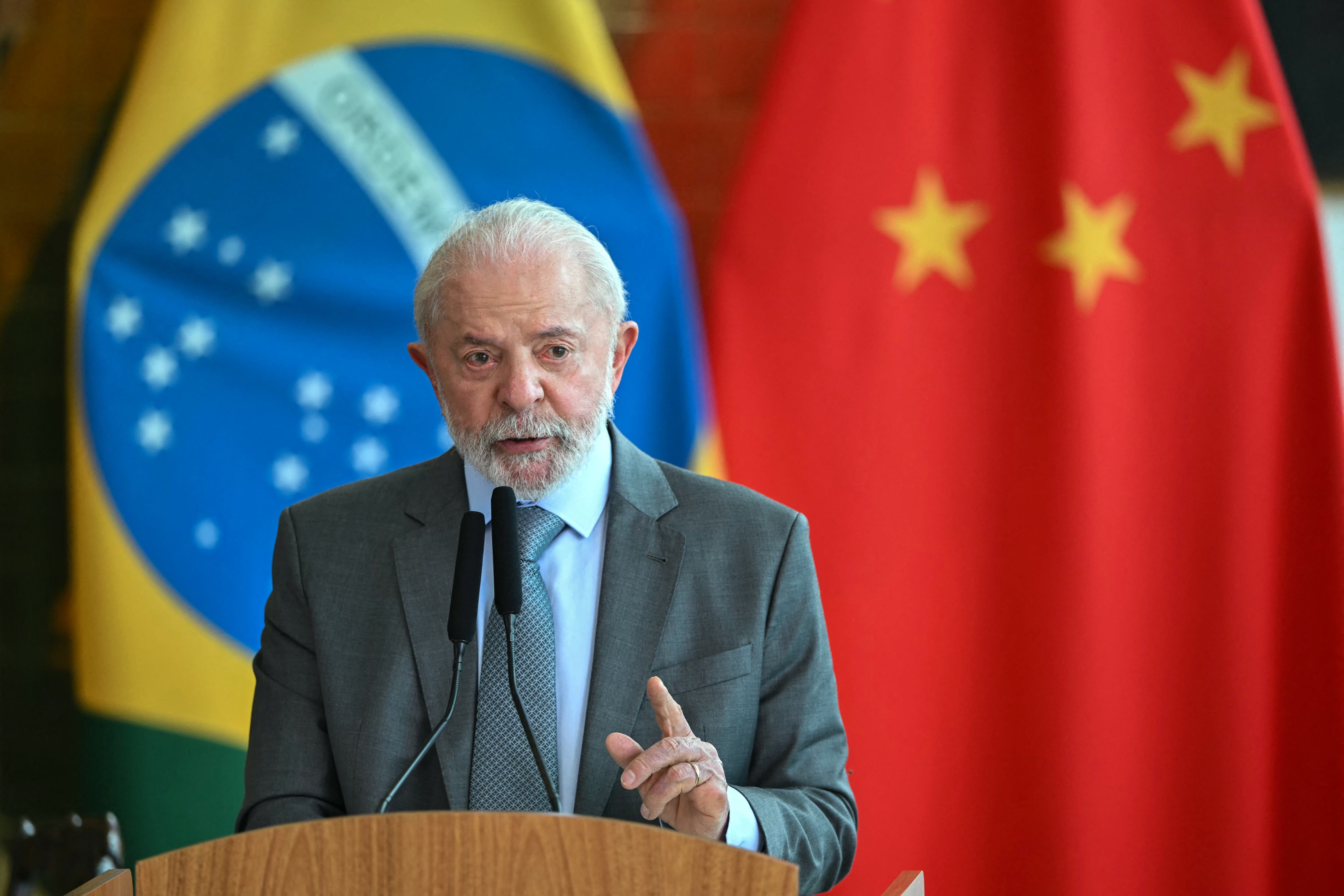Lula, presidente de Brasil, en su visita oficial a China.