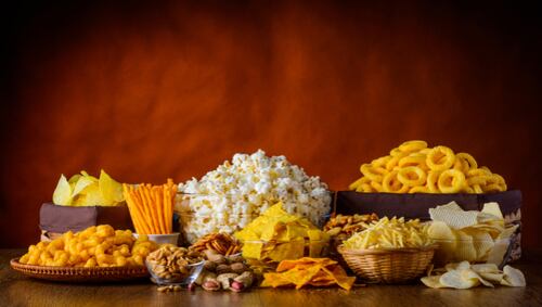 En las escuelas y los colegios debe haber una mayor disponibilidad de alimentos saludables.