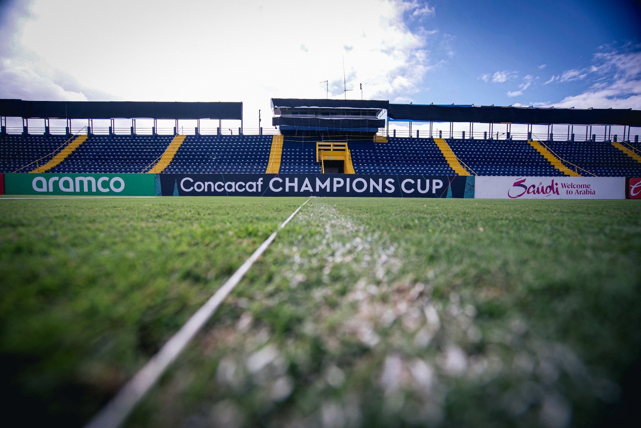 Así luce la gramilla del Estadio José Rafael 'Fello' Meza para el partido entre Cartaginés y Vancouver Whitecaps, en la Copa de Campeones de Concacaf.