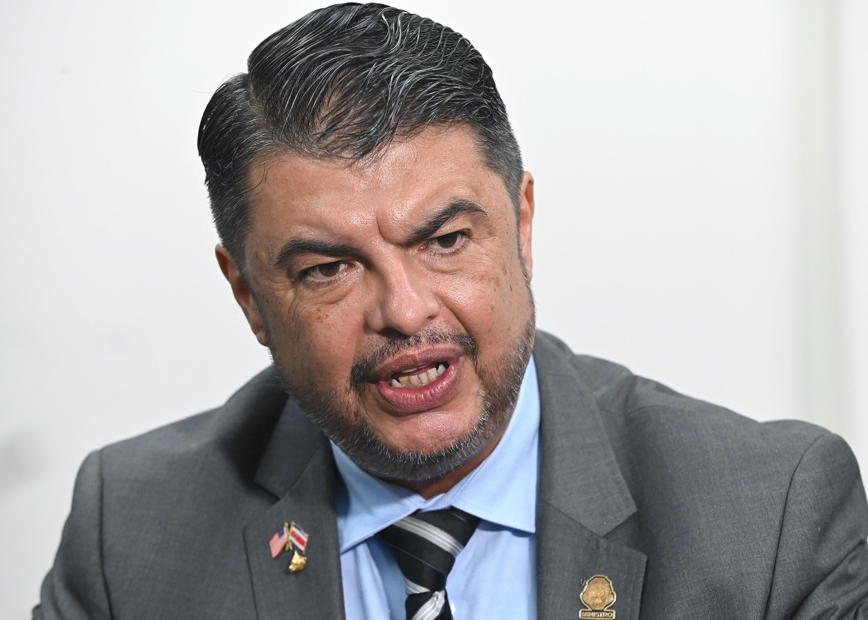 24 de junio del 2025. Ministerio de Seguridad, Zapote. 12:30 hrs. Entrevista con el ministro de Seguridad Mariom Zamora para conversar acerca de los esfuerzos del gobierno para establecer mas vigilancia y seguridad en APM Terminal. Esto debido al tráfico de drogas hacia otros paíces desde el muelle de Moín en LImón. Em la foto: Mario Zamora respondió la preguntas de La Nación. Foto: Albert Marín.