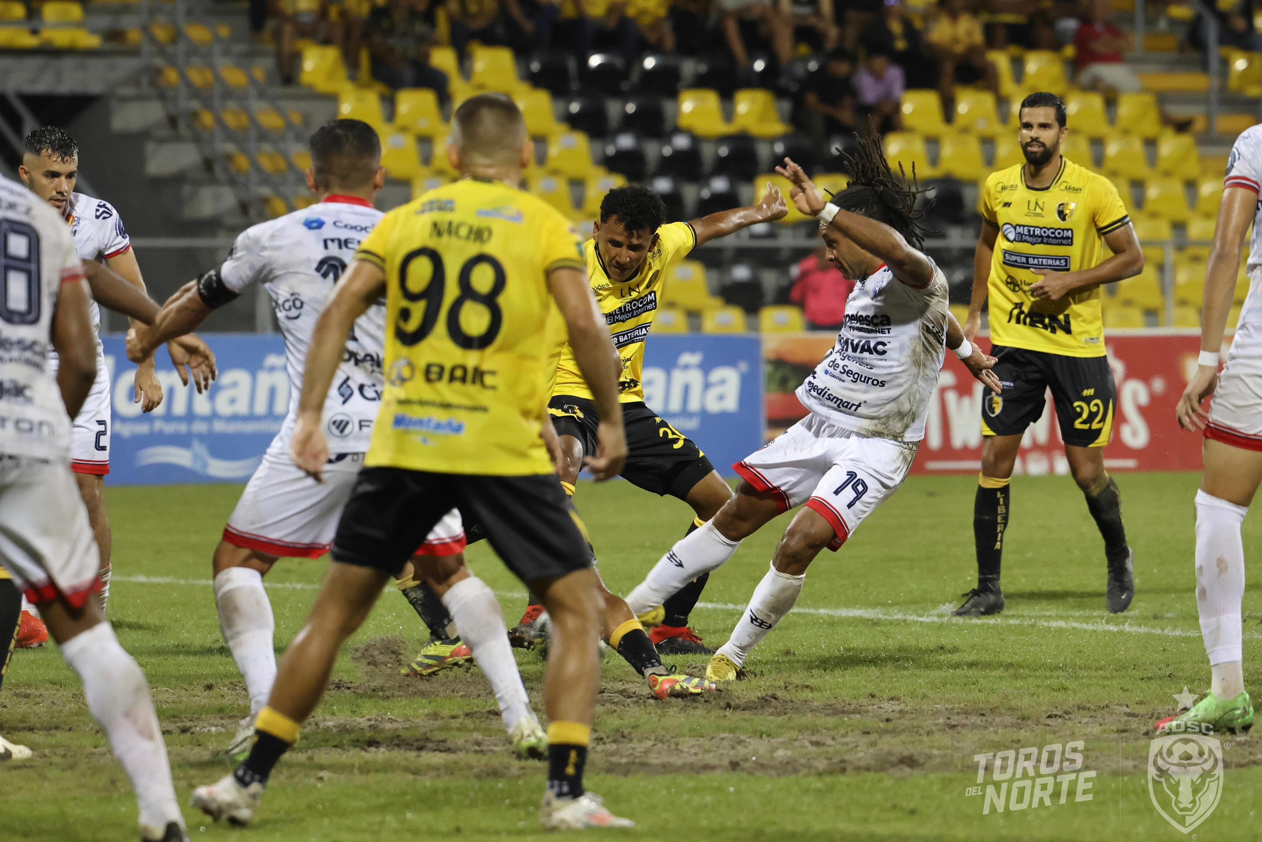 Liberia vs San Carlos, Jonathan McDonald, estadio Edgardo Baltodano