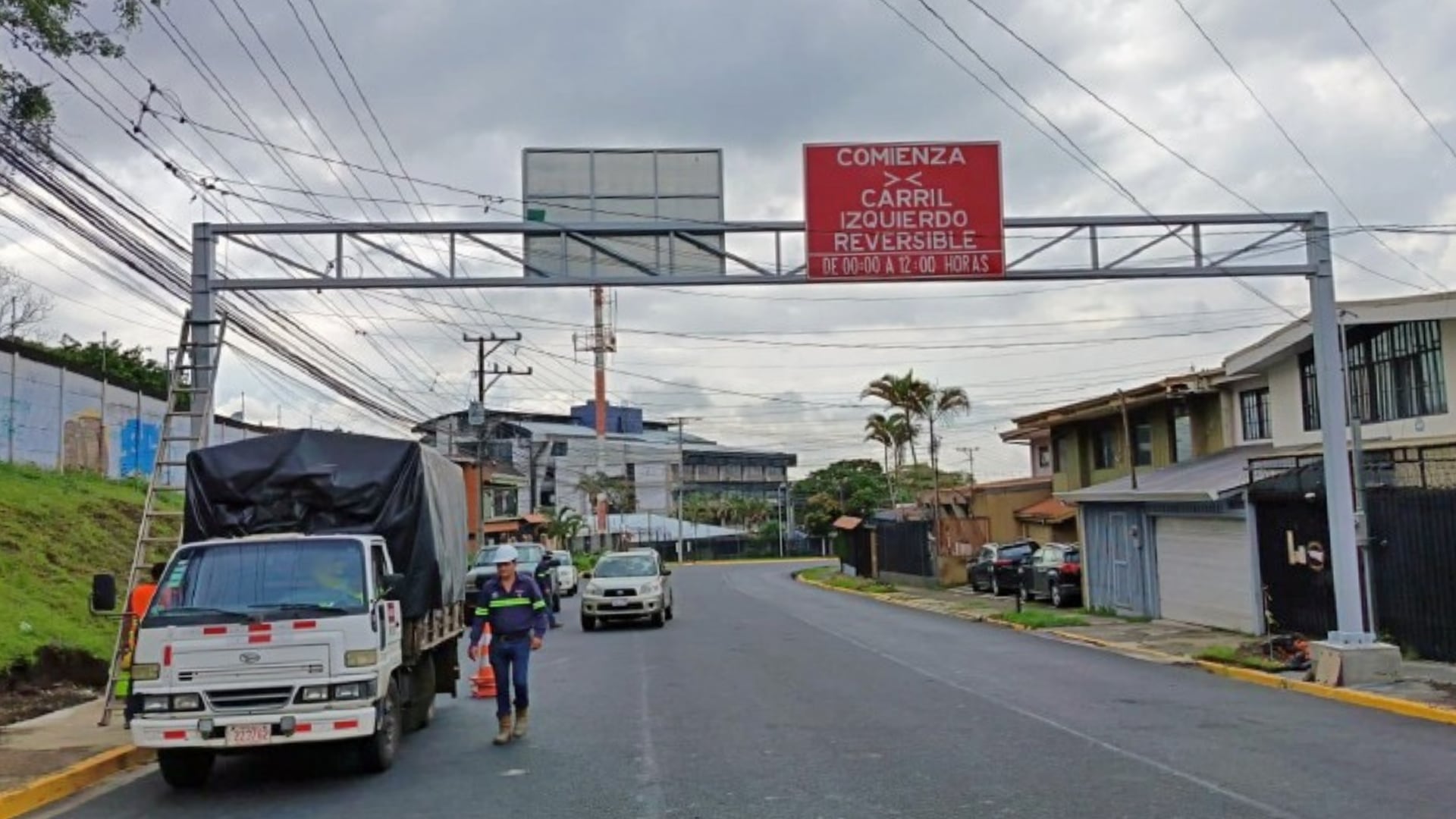 MOPT y Conavi habilitarán un carril reversible en la Ruta 202 y realizarán varias mejoras viales en Sabanilla desde el 7 de noviembre.