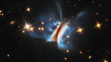Telescopio espacial Hubble capta imagen inédita del disco de formación planetaria más grande conocido